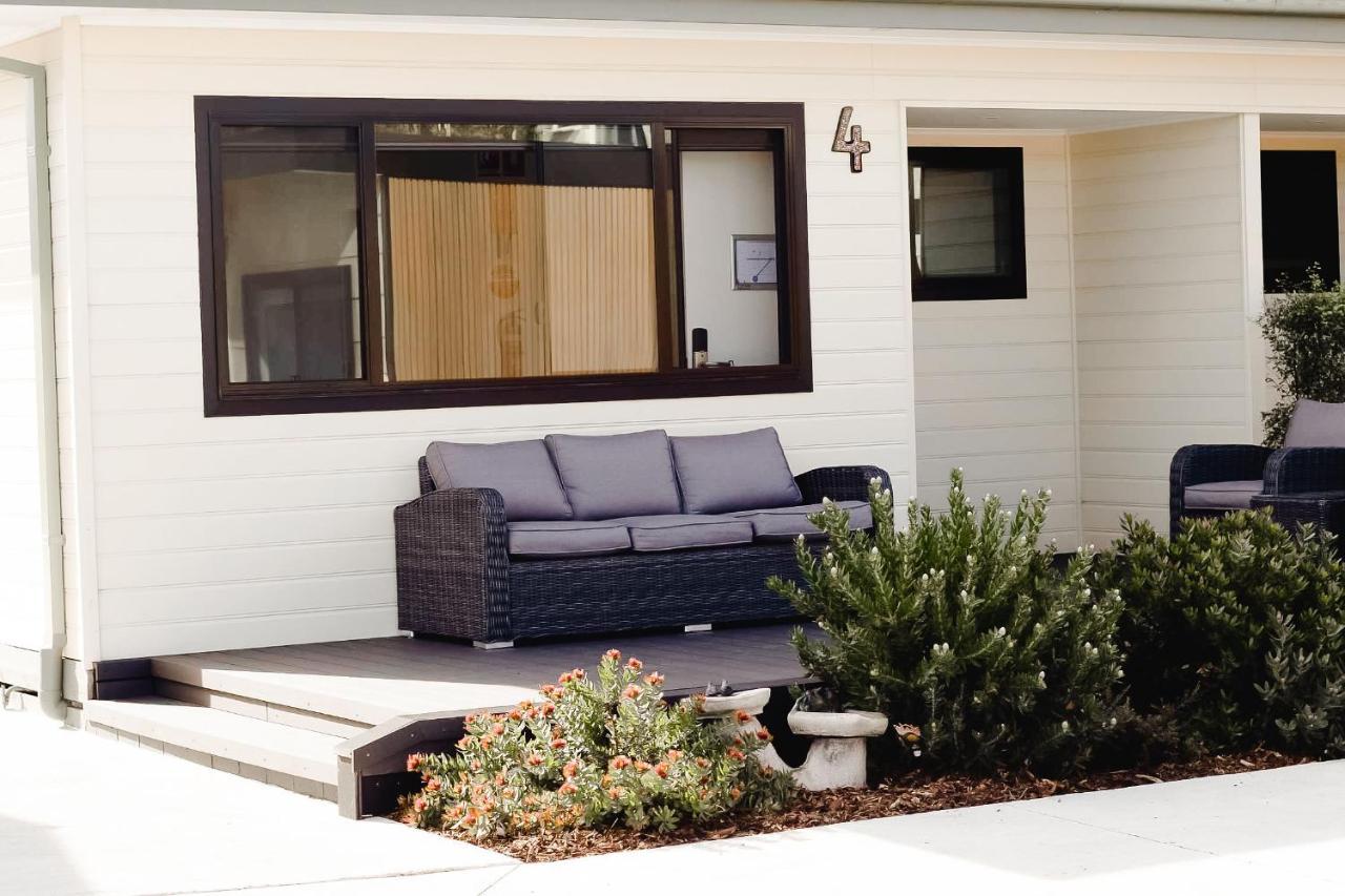 Beachcomber Holiday Units Apartment