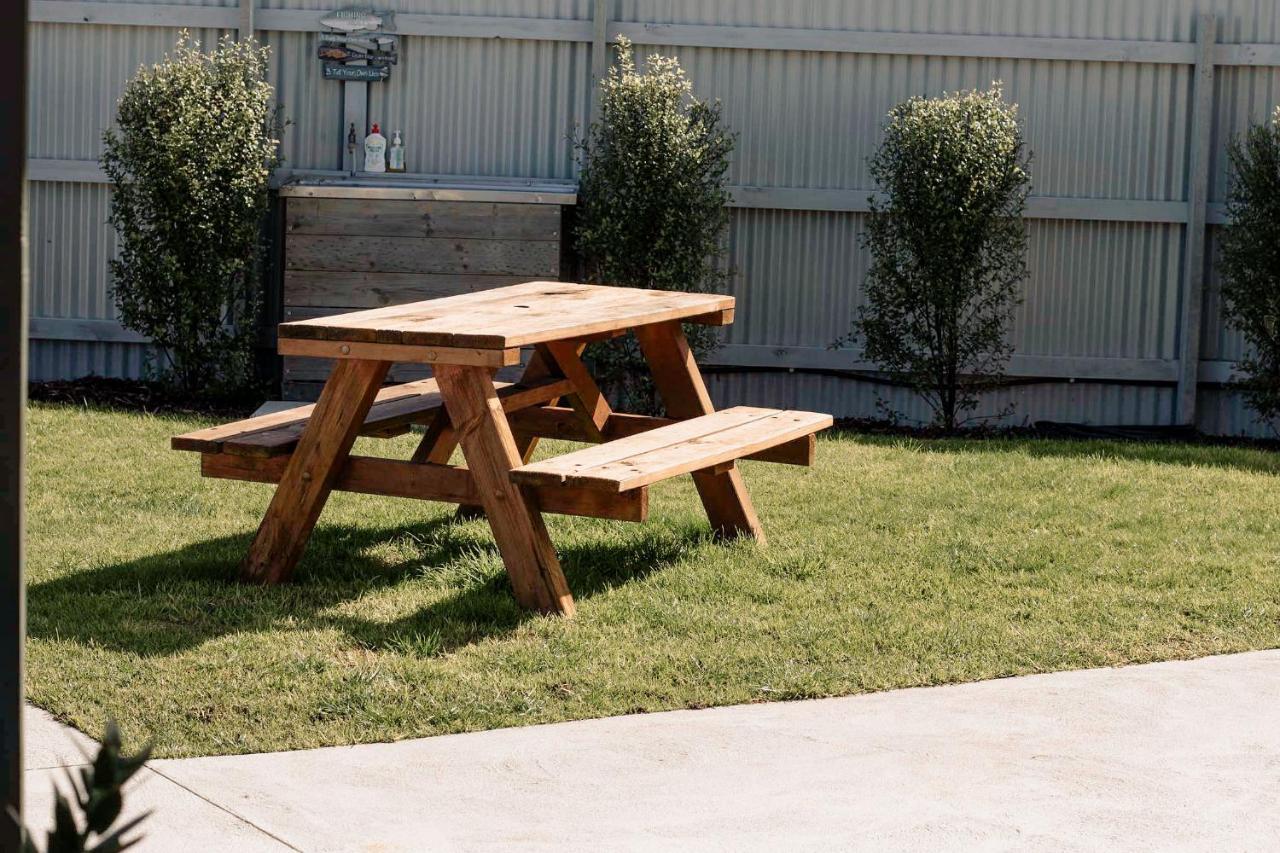 Beachcomber Holiday Units * Lakes Entrance