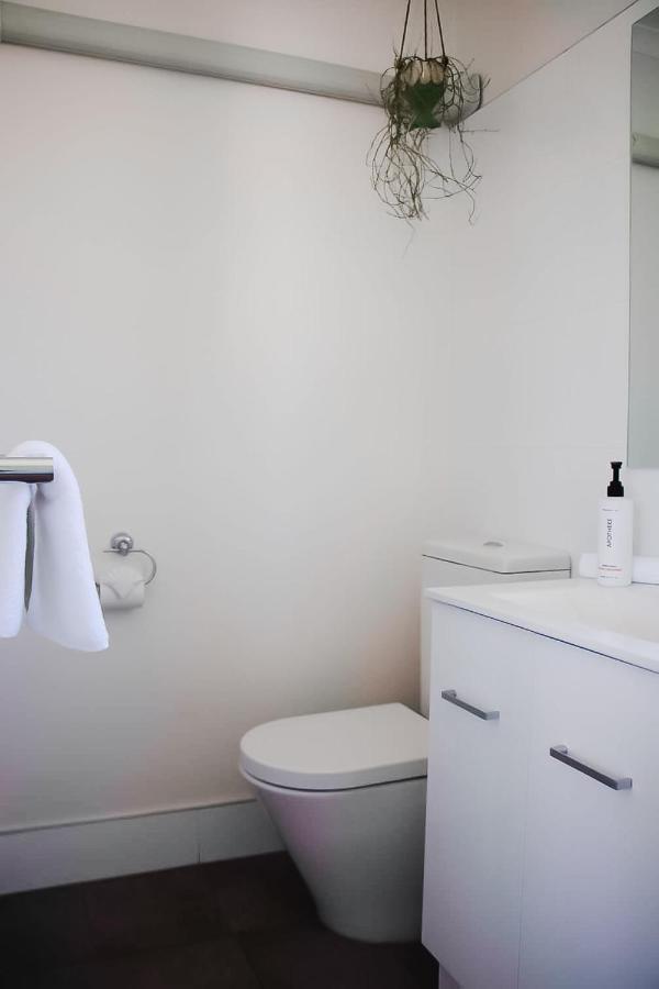Beachcomber Holiday Units Apartment